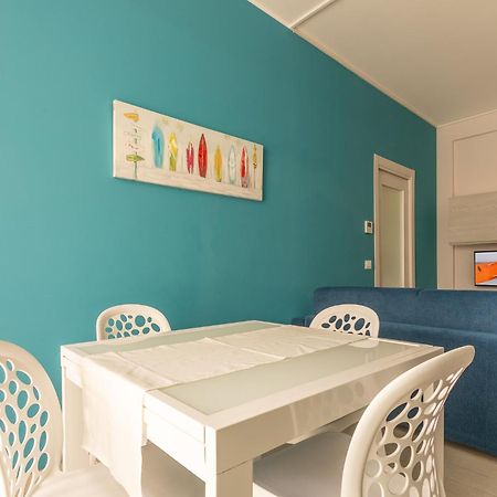 Case Vacanze Blue Bay Resort โรเซโต เดญา อาบรูซซี ภายนอก รูปภาพ