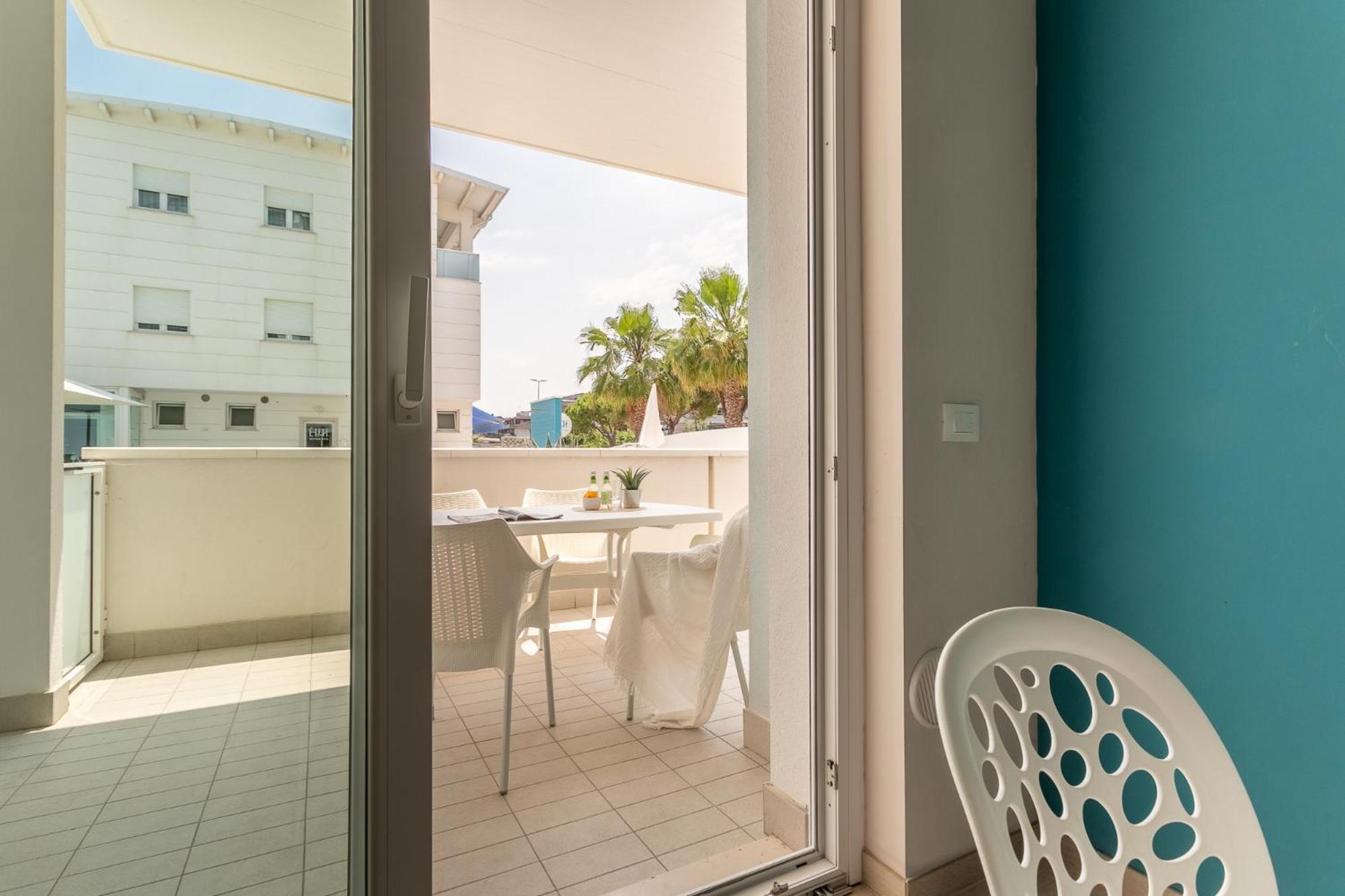Case Vacanze Blue Bay Resort โรเซโต เดญา อาบรูซซี ภายนอก รูปภาพ